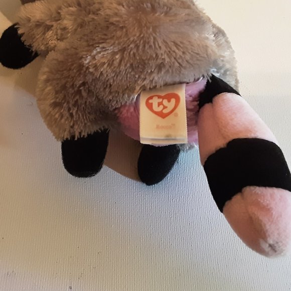 RETIRED Ty Beanie Boos Rocco the Raccoon 6" 2014 plush - Picture 4 of 4